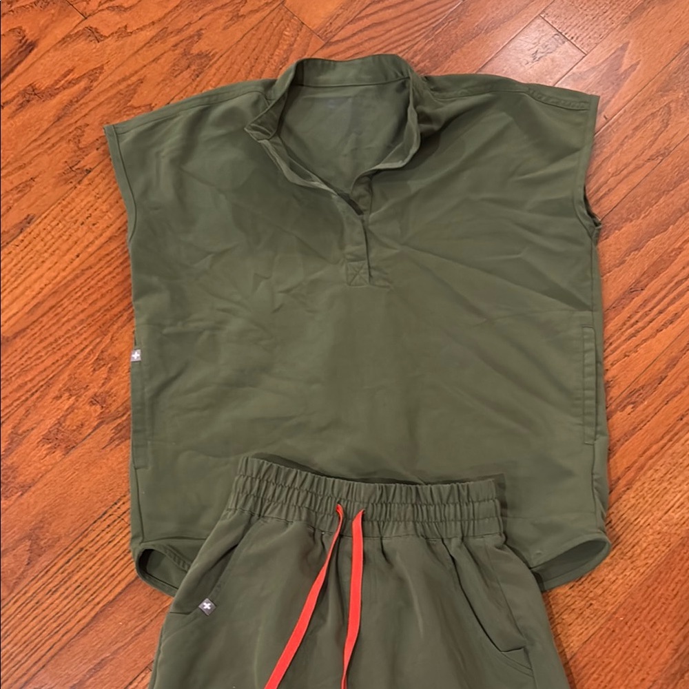 FIGS olive green set